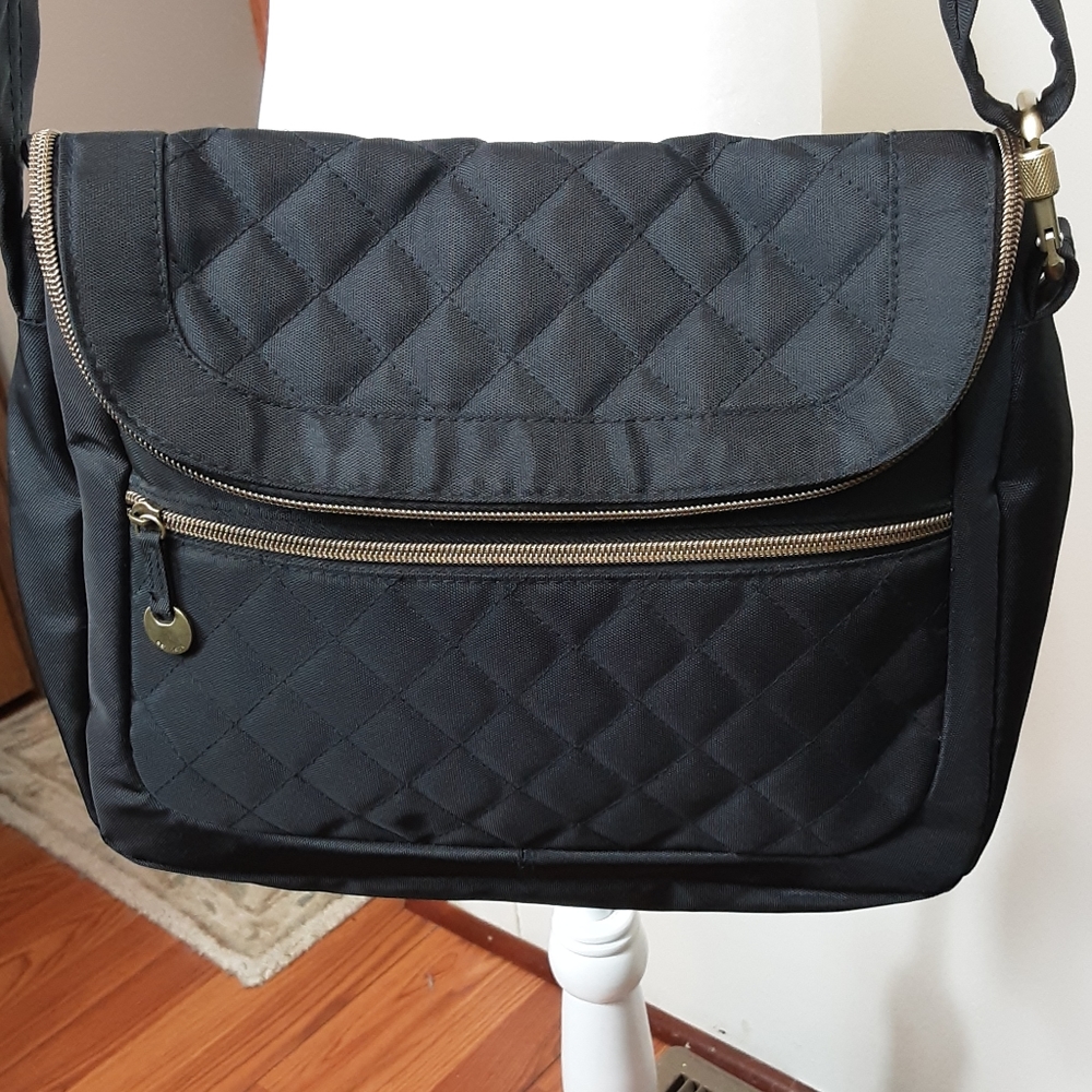 Travelon Nylon Black  Crossbody Bag